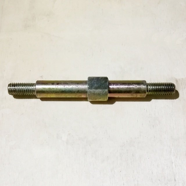 Dongfeng DFAC Light Truck Part Center Bolt 2913DA01-106