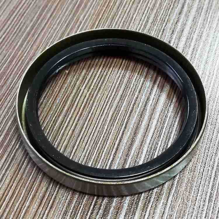 Dongfeng DFAC Light Truck Part Rear Wheel Hub Oil Seal Assy 24V65-01090